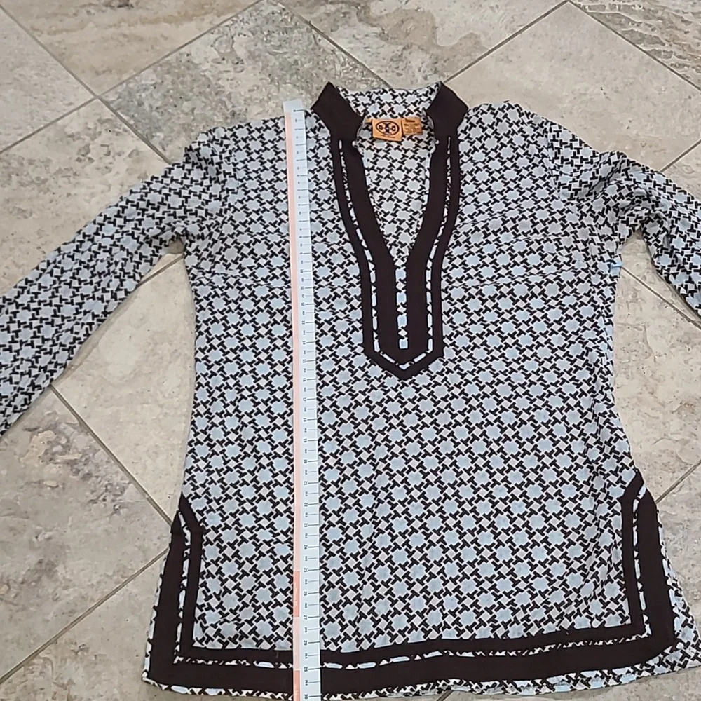 Black and White Patterned Women's Top - Picture 4 of 6